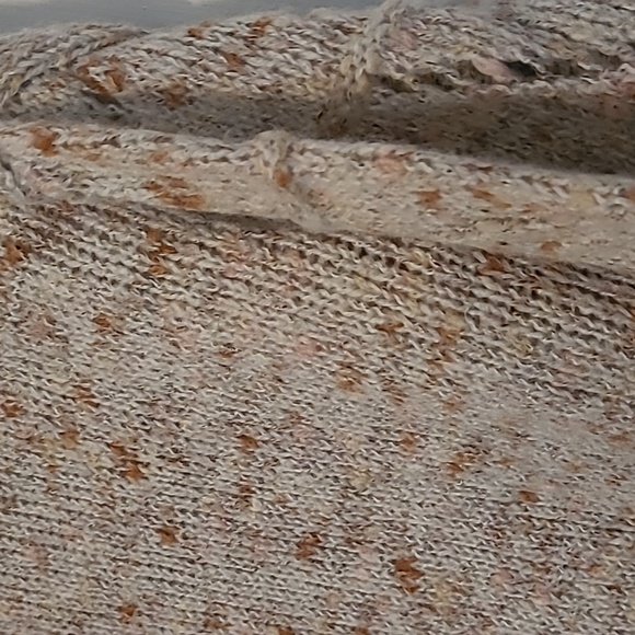 Jessica Simpson Sweater - Picture 7 of 8